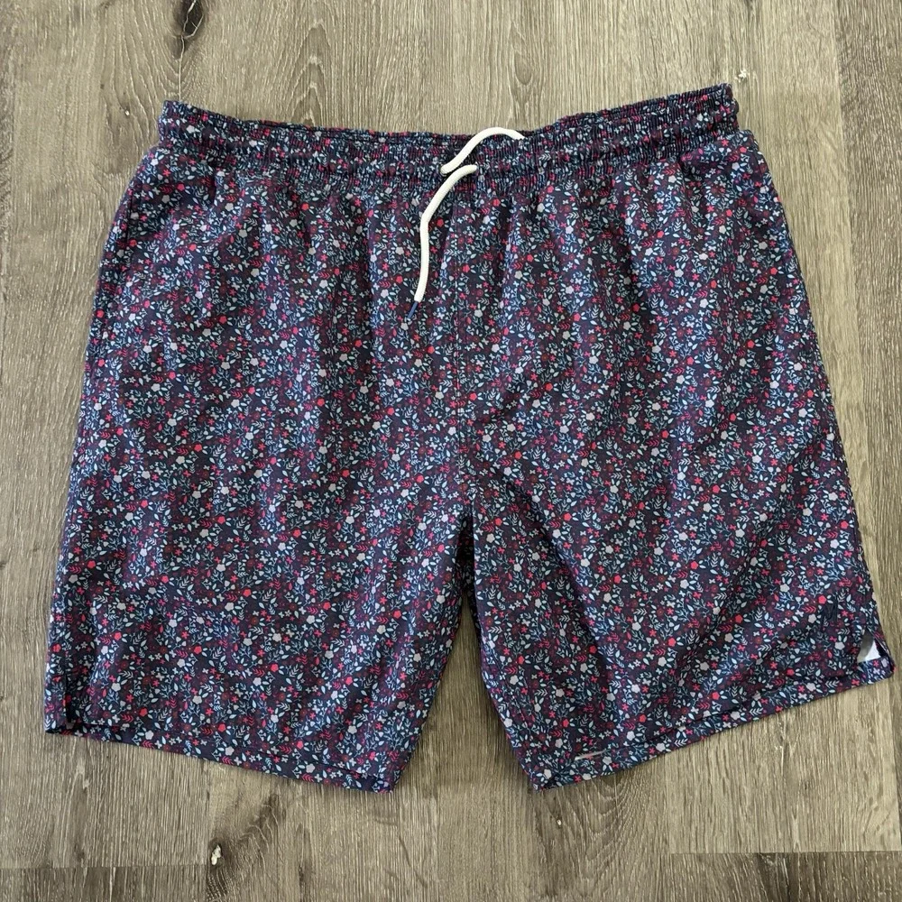 Mugsy Shorts Men's XXL Blue Red Floral Swim Trunks‎ Hybrid Athletic Lined Logo